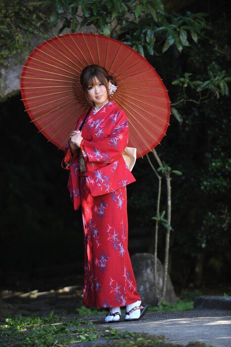 daring-and-youthful-allgravure-beauty-rio-hamasaki-gets-nude-and-nasty-in-red-rio-01_w800.jpg