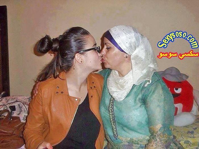 عربيات-محجبات-ليزبيان-7.jpg