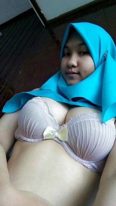 Tumblr_l_9530582583567.jpg