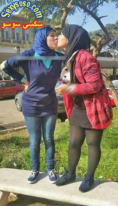 صور-ليز-محجبات-قبلات-رومانسية-13.jpg