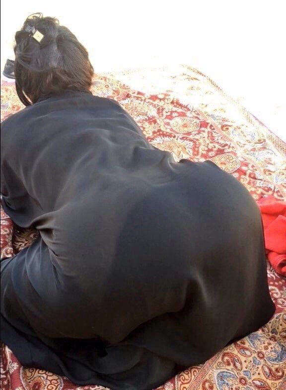 10921