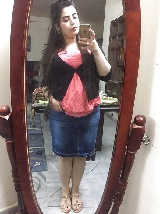 BBW_Big_Boobs_Flashing_Arab_Egyptian_hijab_girl_bbw_naked_4529388-9-1.jpg