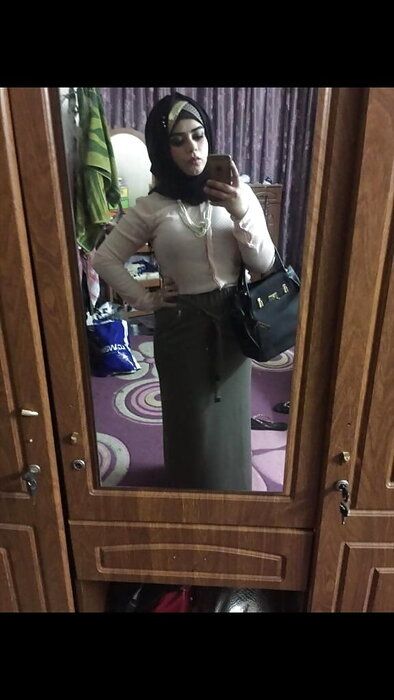 BBW_Big_Boobs_Flashing_Arab_Egyptian_hijab_girl_bbw_naked_4529388-10-2.jpg