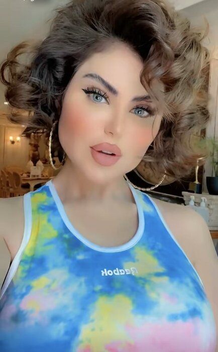 حليمة بولند 64.jpg