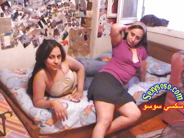 صور-بنات-شواذ-عربيات-متنوعة-20.jpg