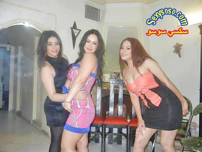 دلع-البنات-المثليات-على-بعضها-6.jpg