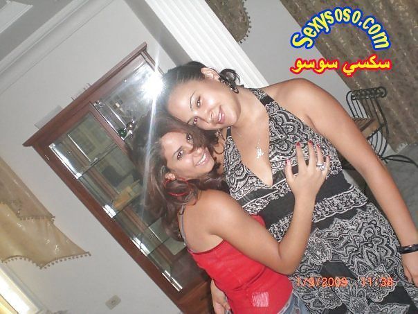شرمطة-البنات-مع-بعضها-10.jpg