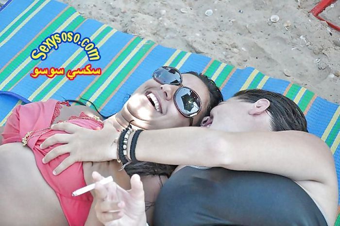 صور-سحاق-بنات-عربيات-بالبكيني-على-البحر-5.jpg