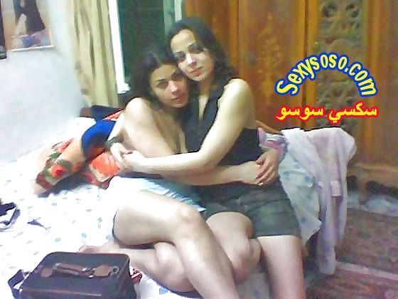 قبلات-و-رومانسية-المثليات-العرب-13.jpg
