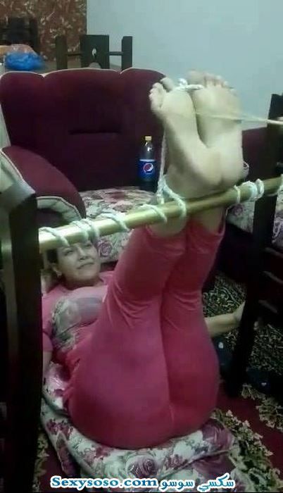 صور-الفلكة-و-ضرب-أقدام-بنات-عربية-14.jpg
