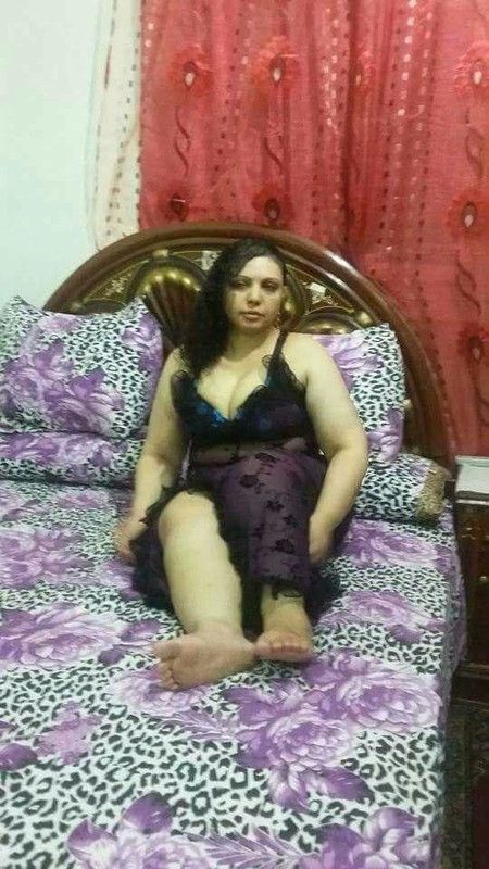 الفلاحين وجمالهم تشوفها تعوز تفضل تنيك فيها لحد ما صوت صويتها يجيب اخر الدنيا4.jpg