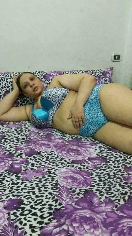 الفلاحين وجمالهم تشوفها تعوز تفضل تنيك فيها لحد ما صوت صويتها يجيب اخر الدنيا5.jpg
