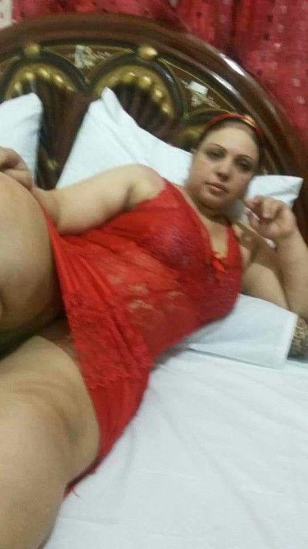 الفلاحين وجمالهم تشوفها تعوز تفضل تنيك فيها لحد ما صوت صويتها يجيب اخر الدنيا7.jpg