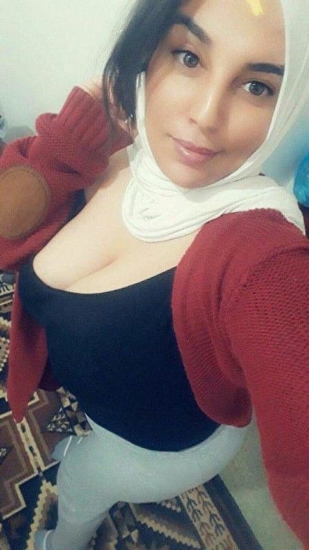 5hj8jufy9a33.jpg