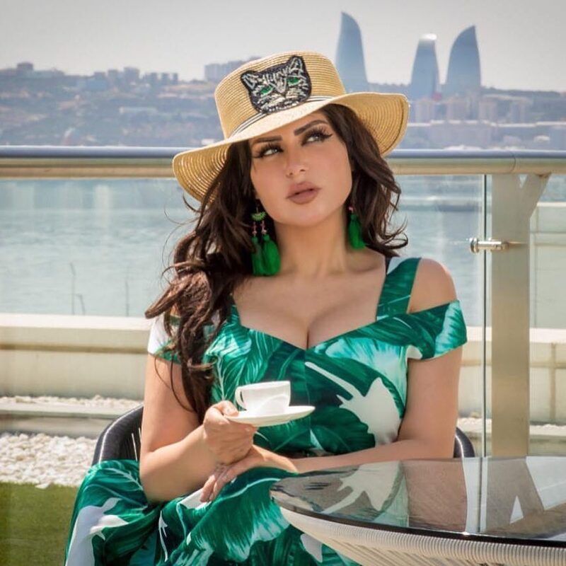 حليمة بولند 2.jpg