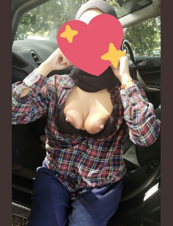 بطل وبزاز بلدي بالحجاب.jpg