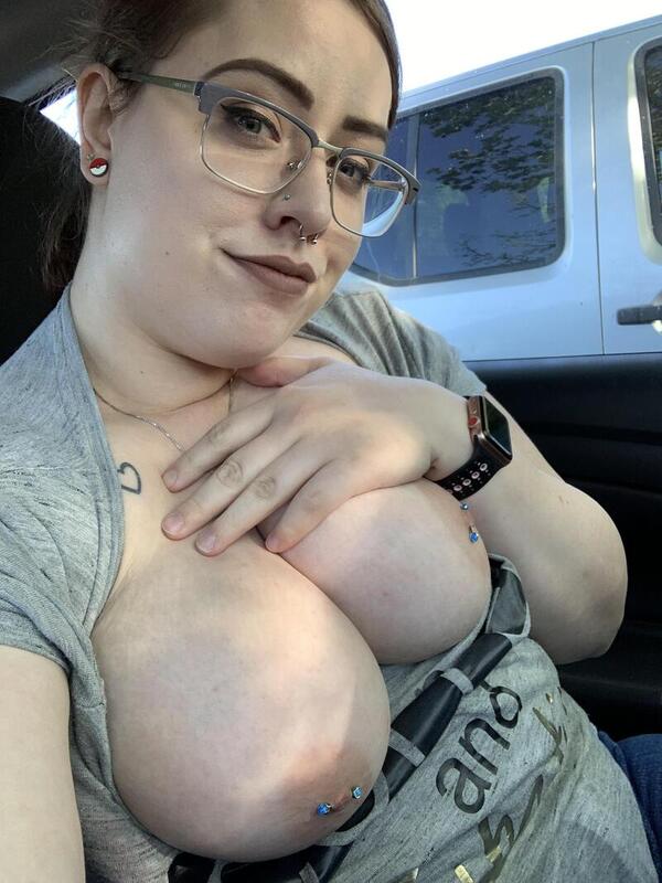 bdsmlr-118519-5X0X9vrL9T.jpg