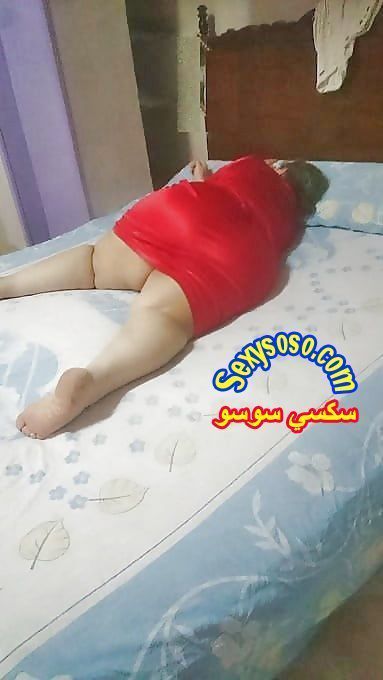 تجسس-على-الزوجة-وهي-نايمة-عريانة-7.jpg