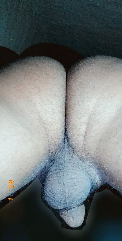 ورع سالب ممحون يعرض طيزه منيوك اييض ناعم نيك١٠٦.jpg
