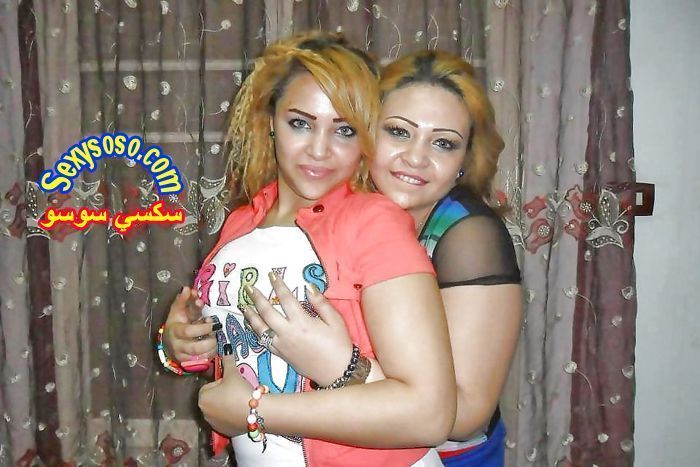 بنات-عرب-بيبوسو-شفايف-بعض-16.jpg