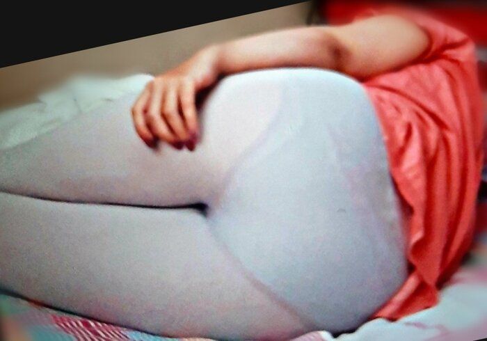 Screenshot_20220404-022043_PicsArt.jpg