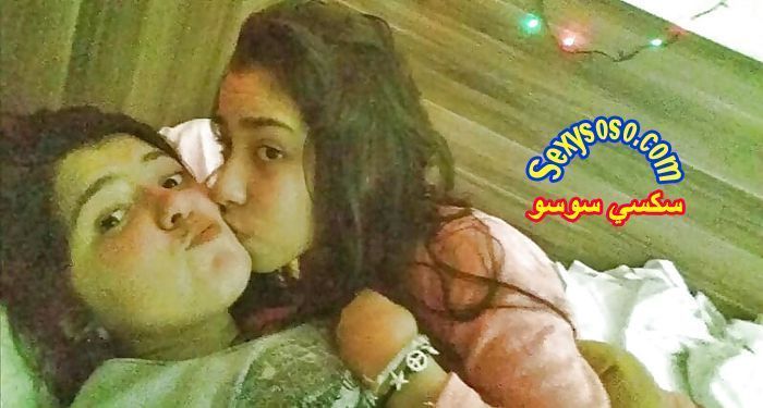 رومانسية-المثليات-أحلى-قبلات-19.jpg